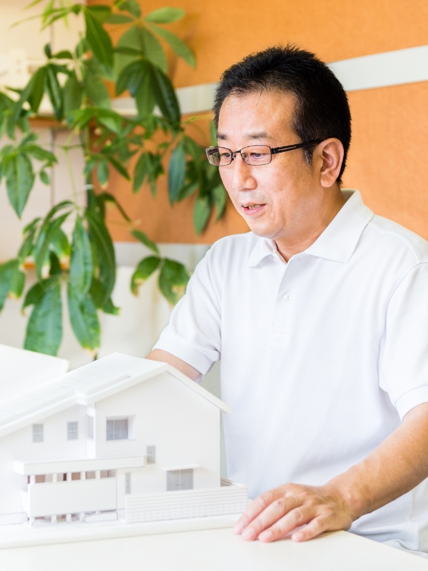 代表 山本 一成 写真
